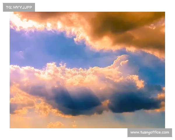 虹色奇观：探索自然界中十大神奇真实现象