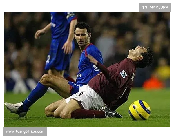 博格坎普为何拒绝加盟皇马 探讨其背后的个人选择与职业生涯考量 博格坎普为何拒绝加盟皇马 探讨其背后的个人选择与职业生涯考量